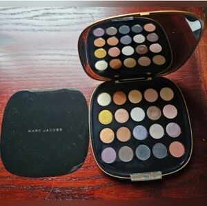 Marc Jacobs Luxe Eyeshadow Style Icon No. 20 - 240 About Last Night, Limited Ed